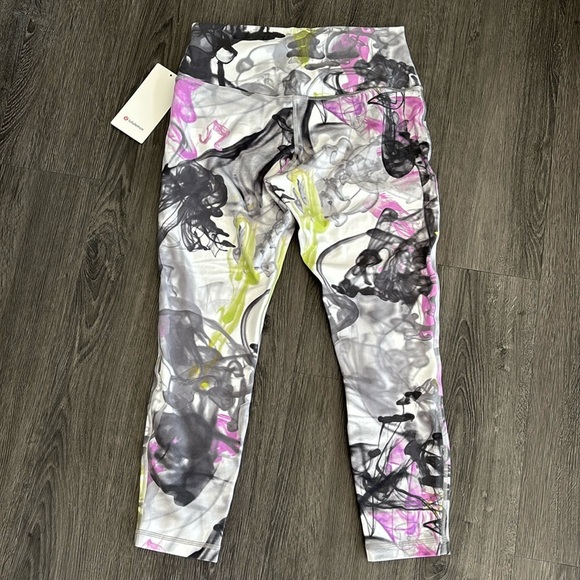 NWT Sz12 lululemon align tights unicorn throwback print  25” - Picture 5 of 9
